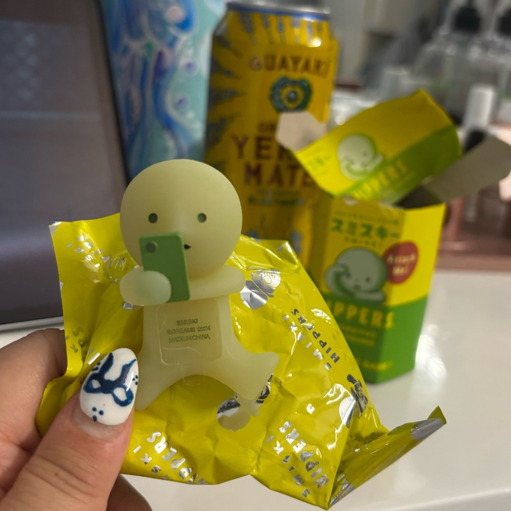 AUTHENTIC SMISKI HIPPER PHONE SMARTPHONE